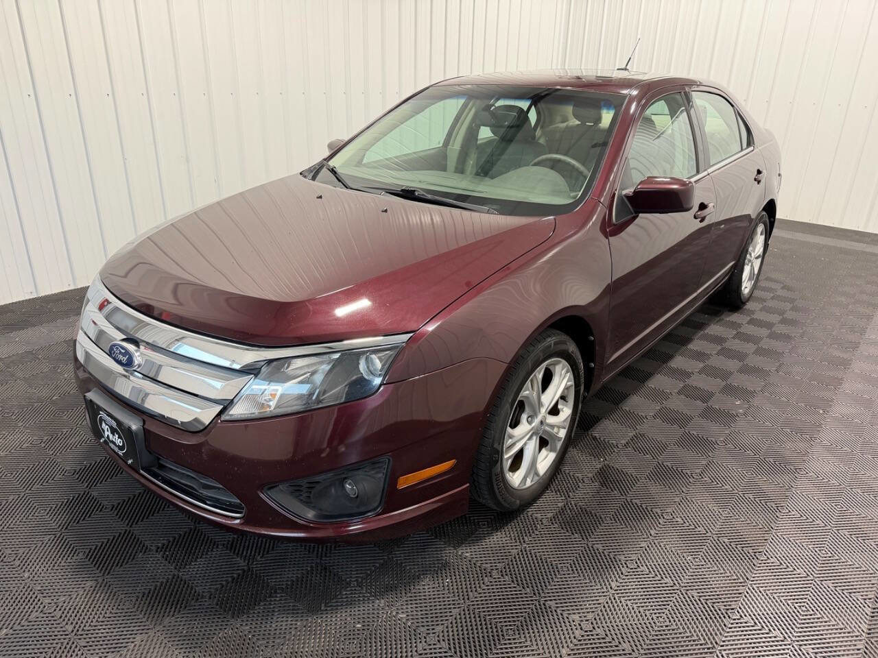 Used 2012 Ford Fusion SE FWD image 1