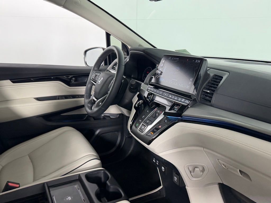 Used 2025 Honda Odyssey Touring image 30