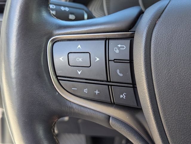 Used 2020 Lexus UX 250h w/ Premium Package AWD/4WD image 33