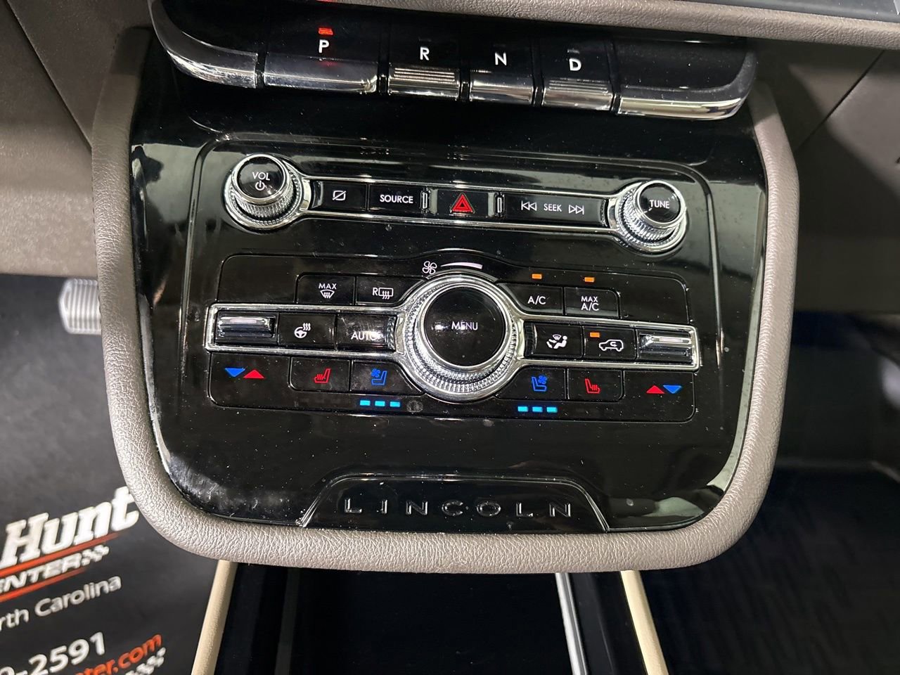 Used 2022 Lincoln Corsair FWD w/ Premium Package image 20