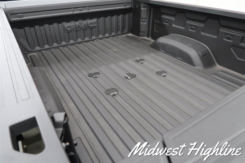 Used 2025 GMC Sierra 2500 Denali w/ Denali Reserve Package AWD/4WD image 17
