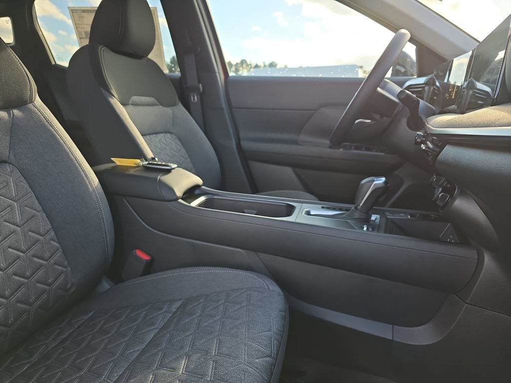 New 2026 Nissan Kicks SV w/ SV Premium Package FWD image 13