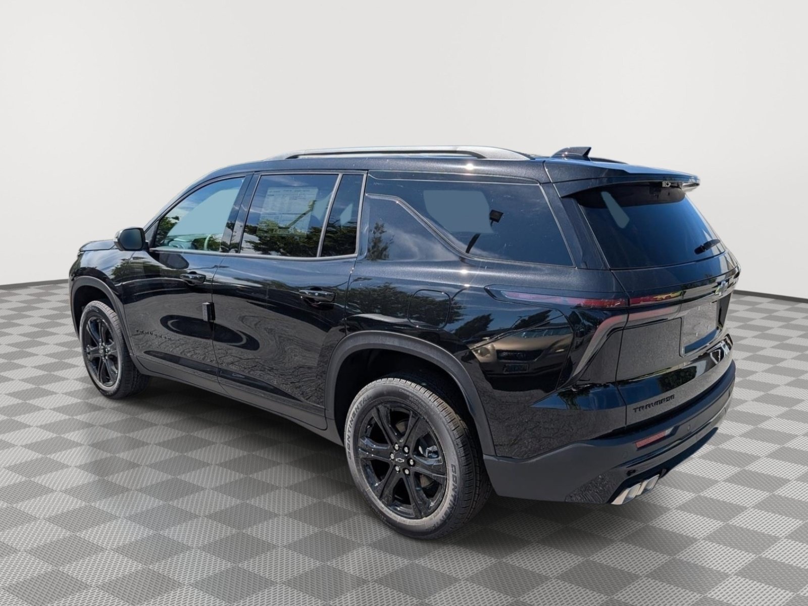 New 2027 Chevrolet Traverse LT w/ Midnight/Sport Edition FWD image 2