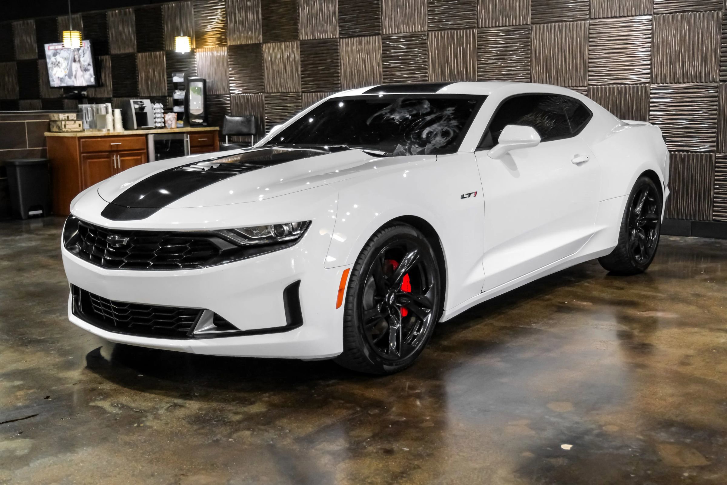 Used 2022 Chevrolet Camaro LT w/ RS Package RWD image 7