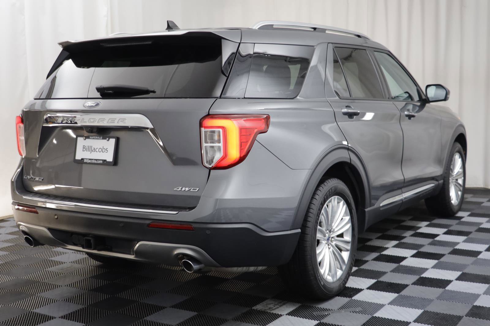 Used 2021 Ford Explorer Limited w/ Equipment Group 301A image 18