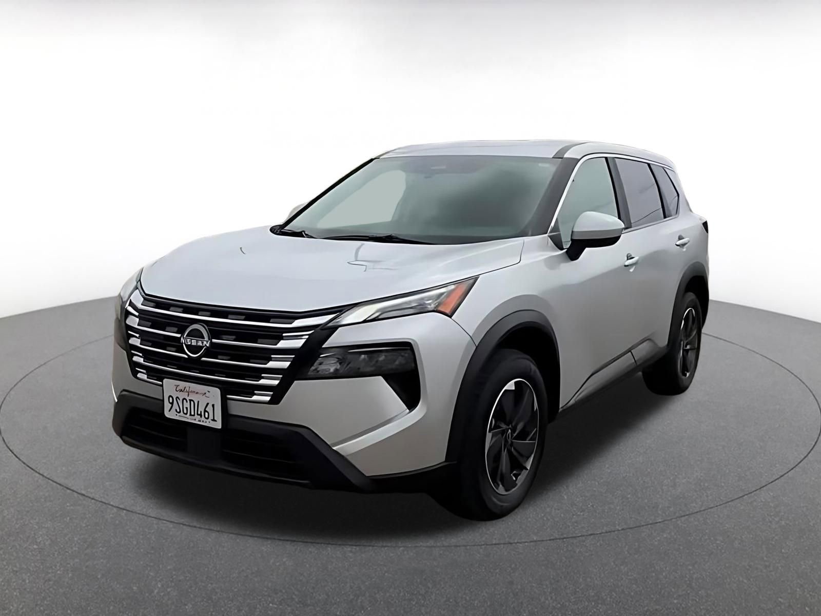 Used 2025 Nissan Rogue SV FWD image 7
