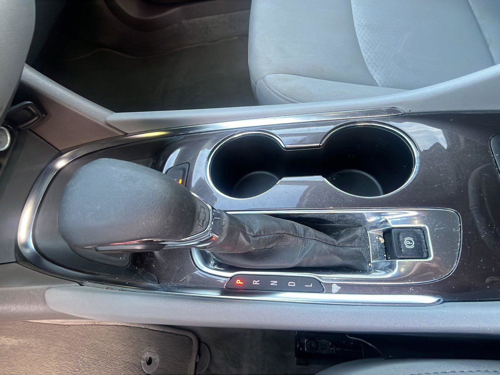 Used 2025 Chevrolet Malibu LT image 16