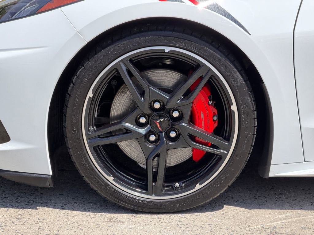 Used 2022 Chevrolet Corvette Stingray Preferred Cpe w/ Z51 Performance Package RWD image 11