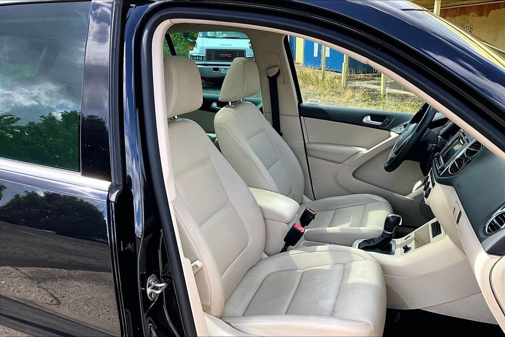 Used 2016 Volkswagen Tiguan SE AWD/4WD image 10