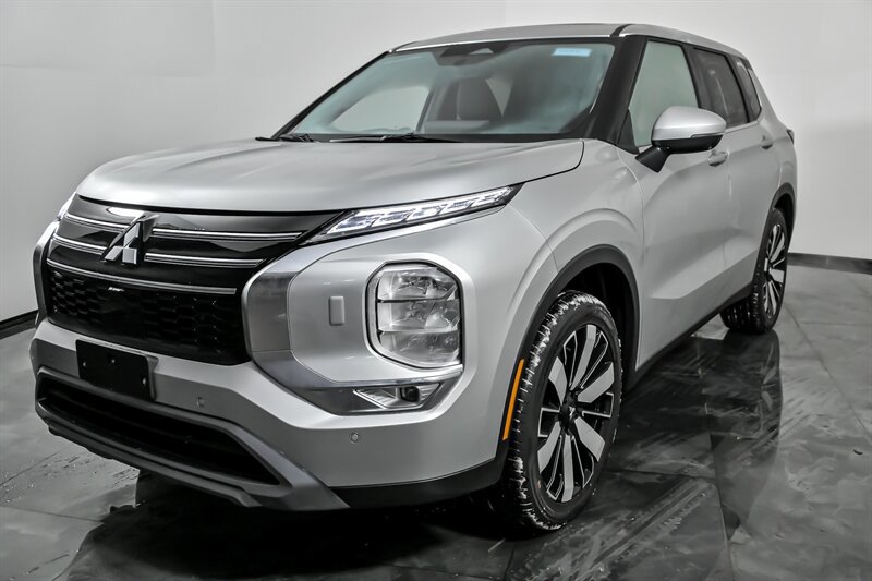 New 2026 Mitsubishi Outlander SE AWD/4WD image 5