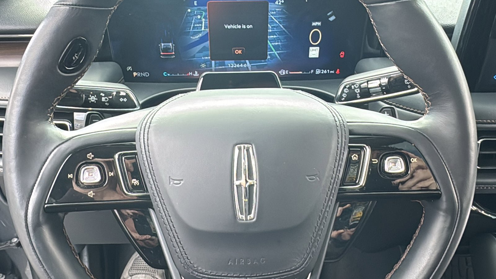 Used 2025 Lincoln Aviator Reserve w/ Jet Appearance Package AWD/4WD image 18