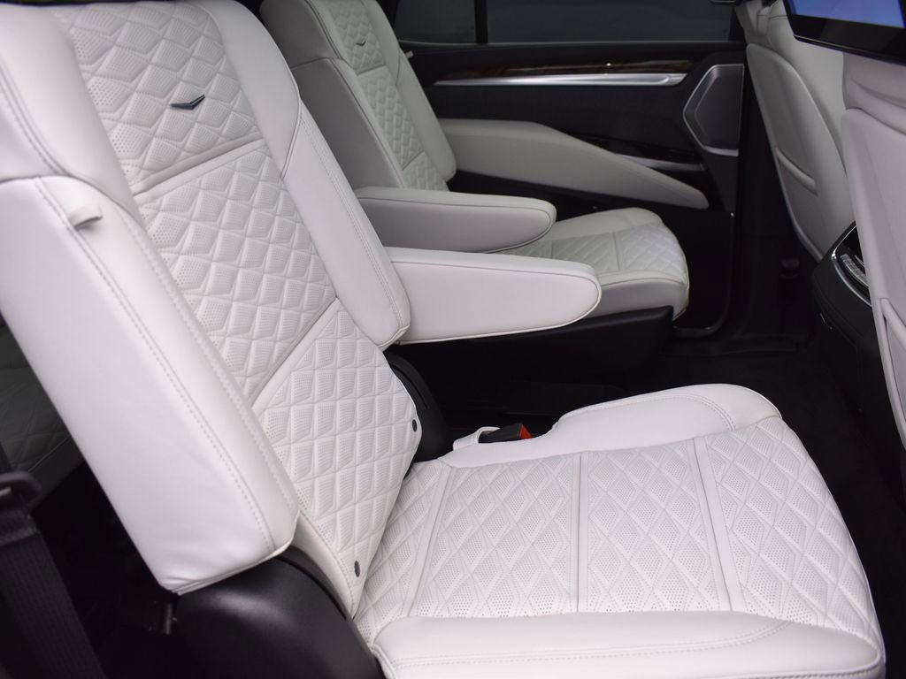 Certified 2026 Cadillac Escalade Platinum Sport w/ LPO, ONYX Package image 36