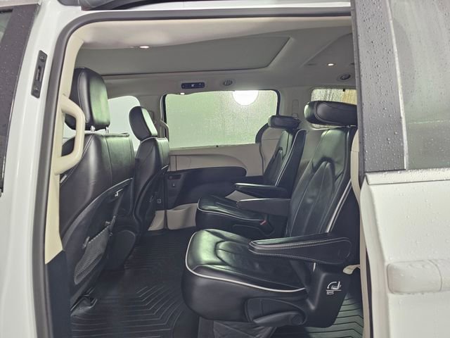 Used 2021 Chrysler Pacifica Limited image 20