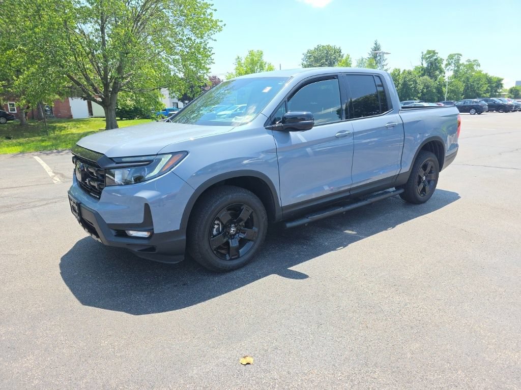 Certified 2025 Honda Ridgeline Black Edition image 3