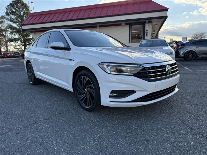 Used 2019 Volkswagen Jetta SEL Premium FWD image 3