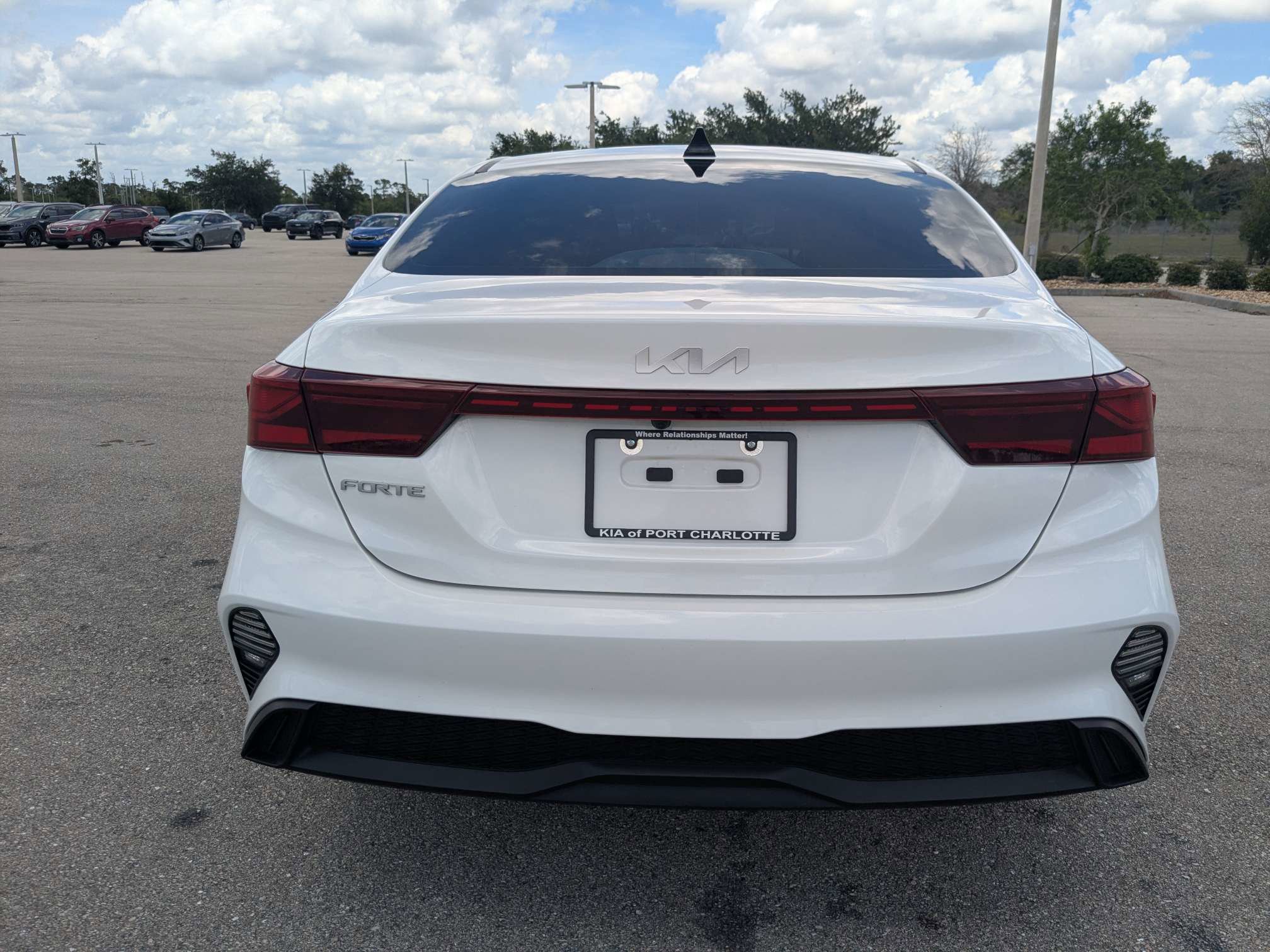 Certified 2022 Kia Forte LXS w/ LXS Technology Package FWD image 6