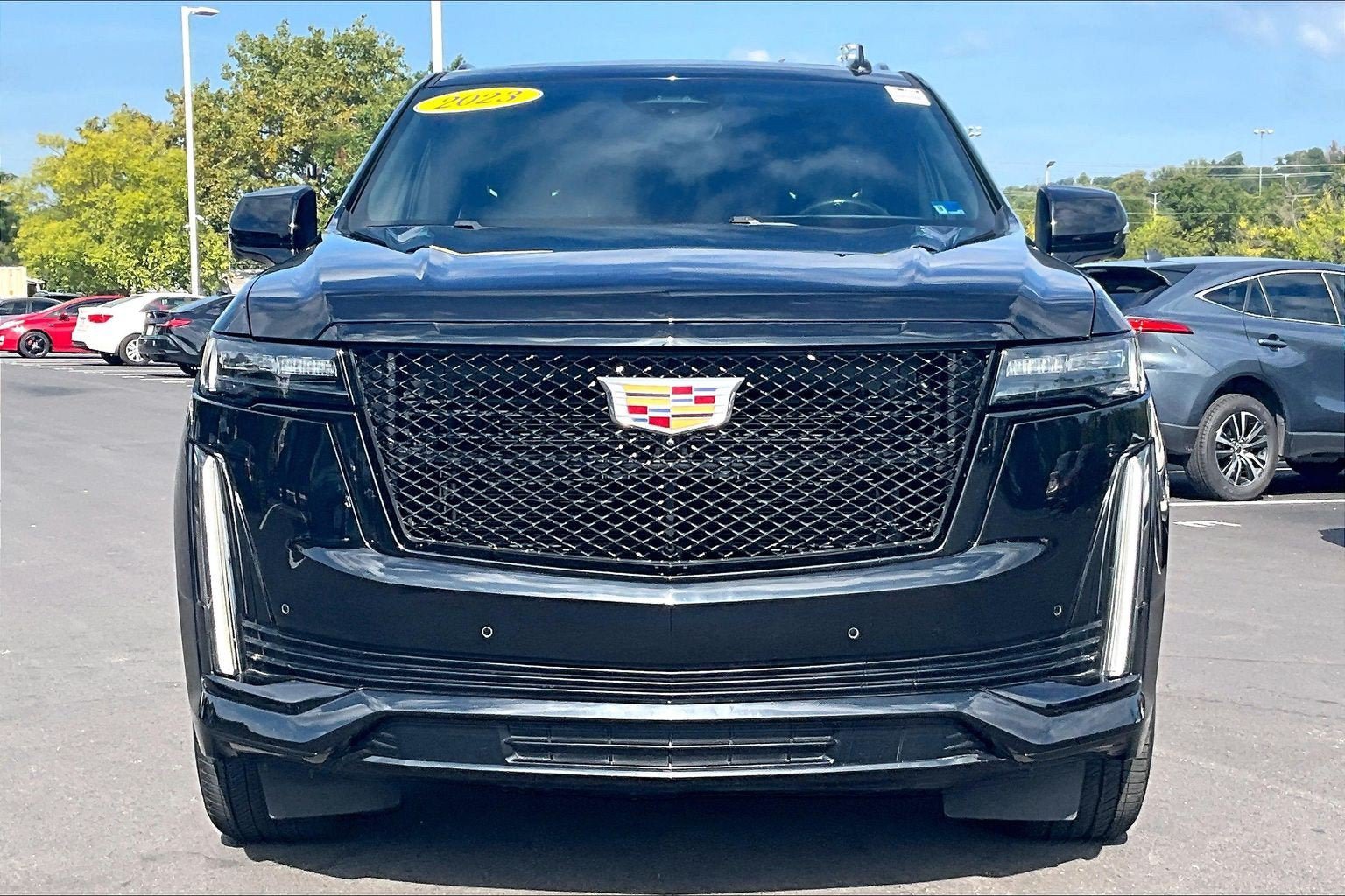 Used 2023 Cadillac Escalade Sport AWD/4WD image 3