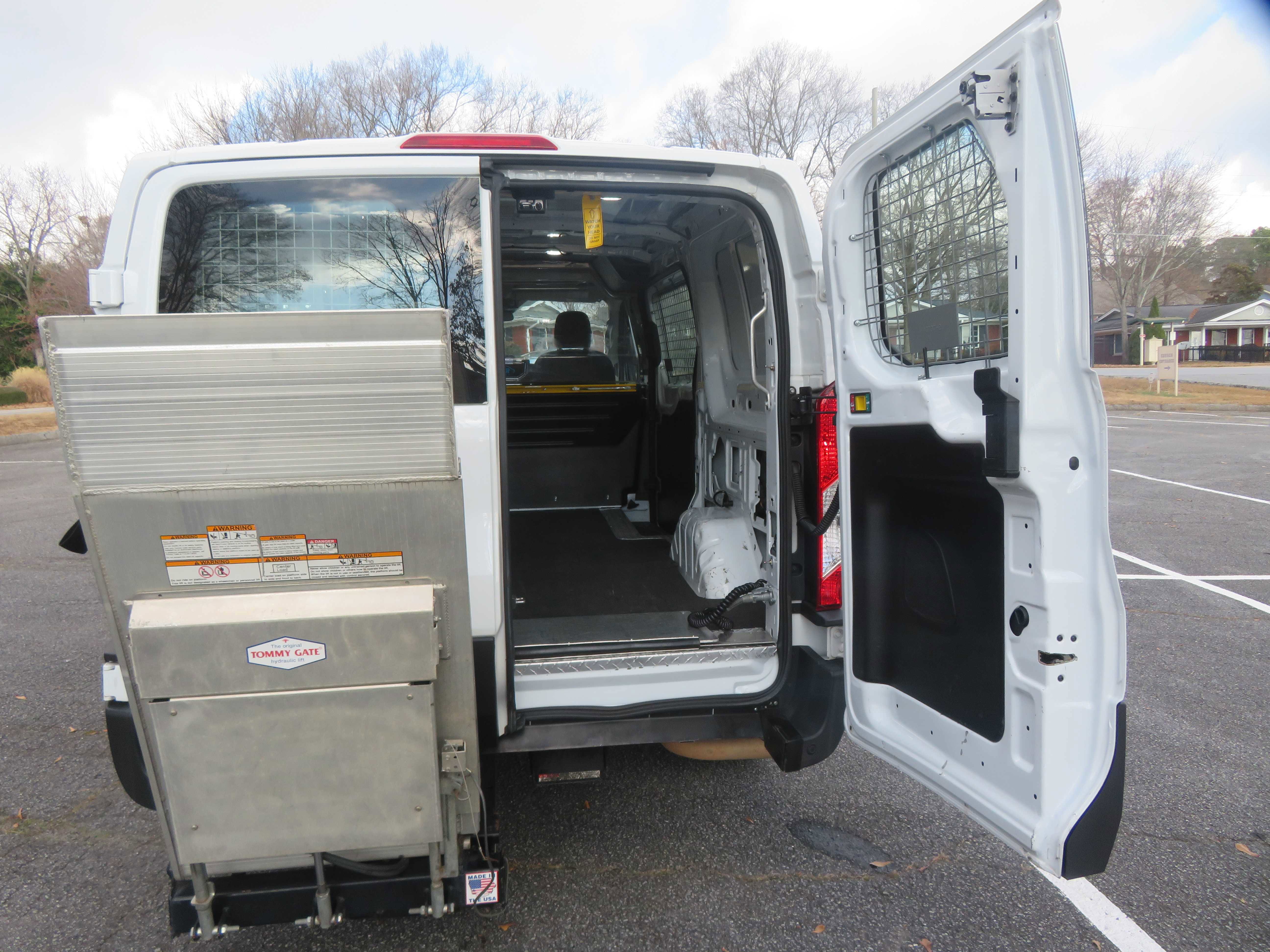 Used 2020 Ford Transit 250 Low Roof image 18