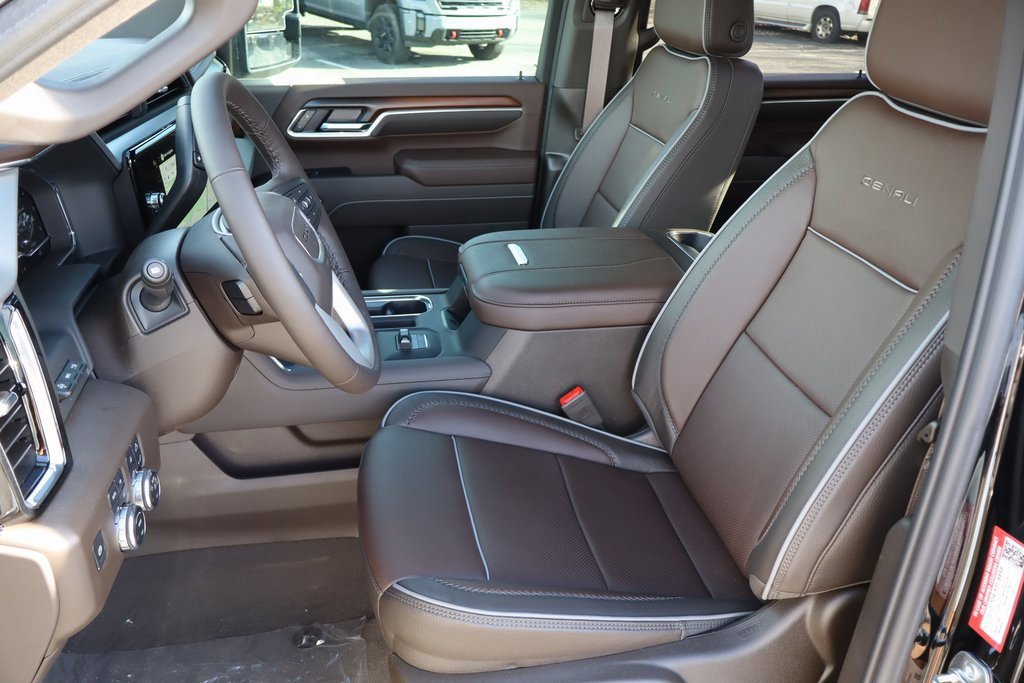 New 2025 GMC Sierra 2500 Denali w/ Denali Reserve Package image 13