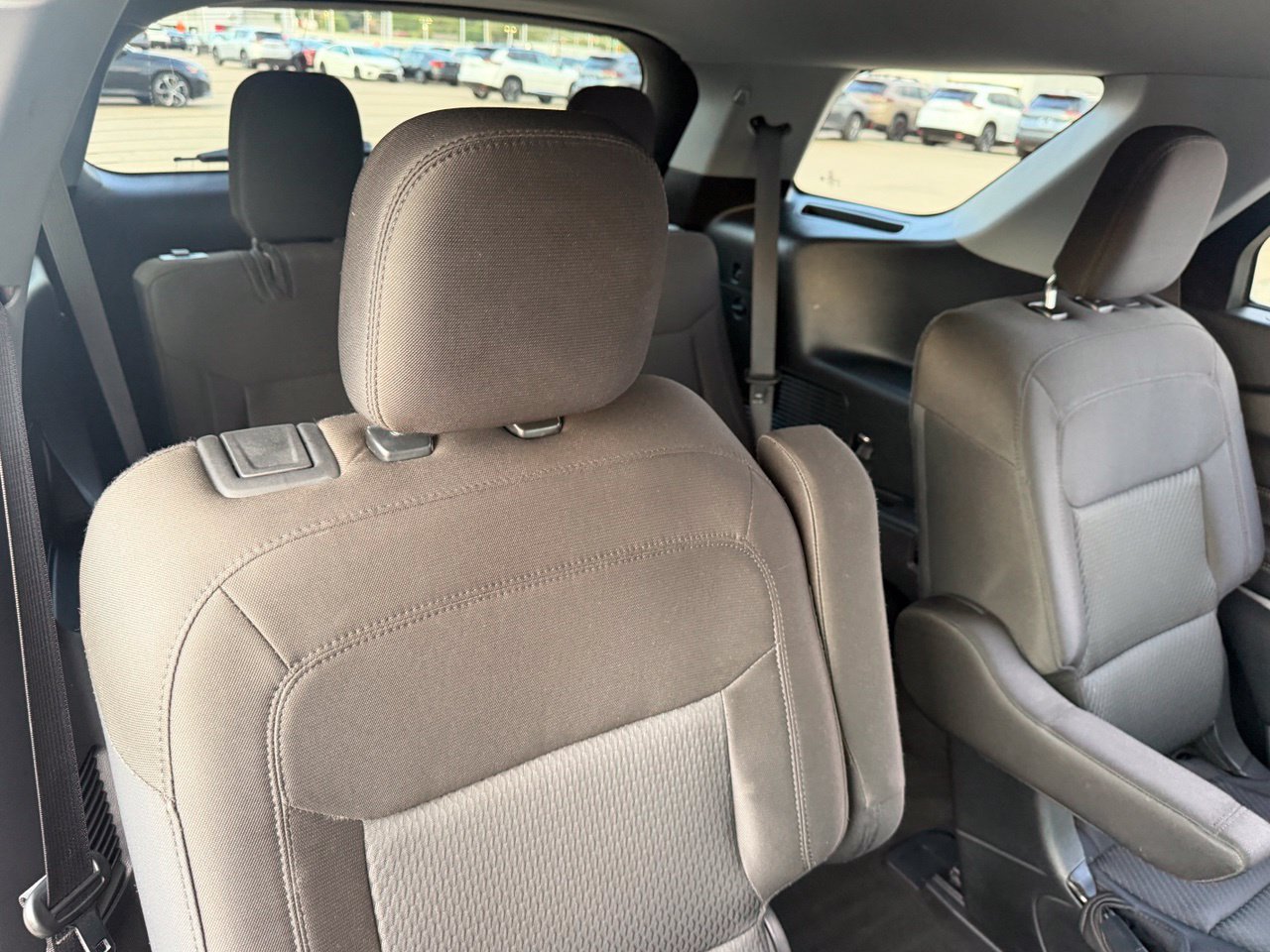 Used 2022 Ford Explorer XLT RWD image 37