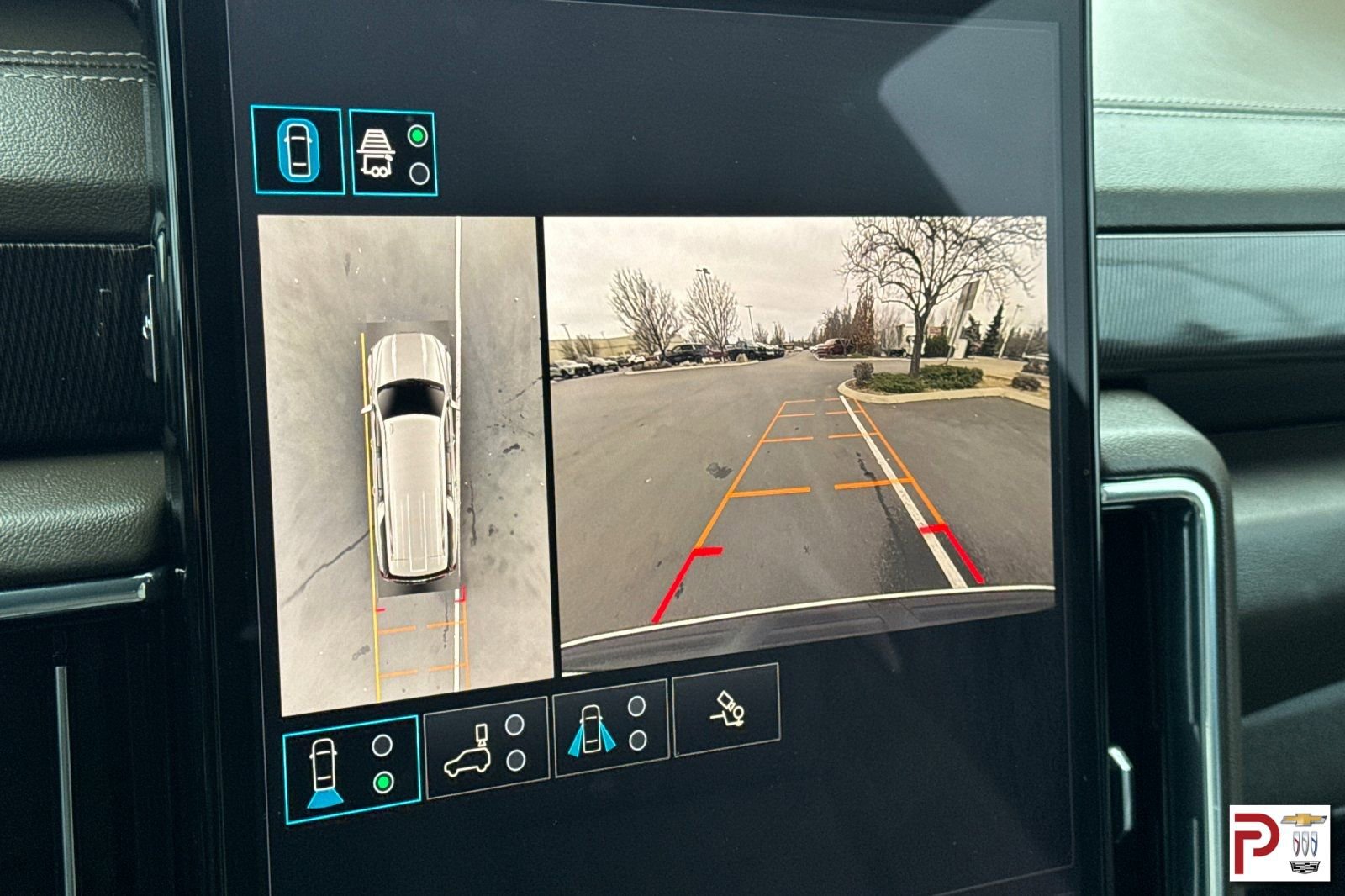 Certified 2025 GMC Yukon XL Elevation image 24