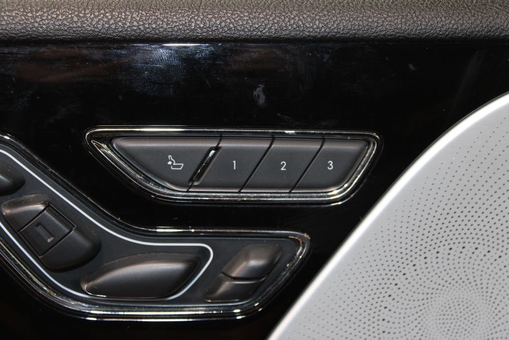 Used 2022 Lincoln Aviator Black Label w/ Class IV Trailer Tow Package image 42