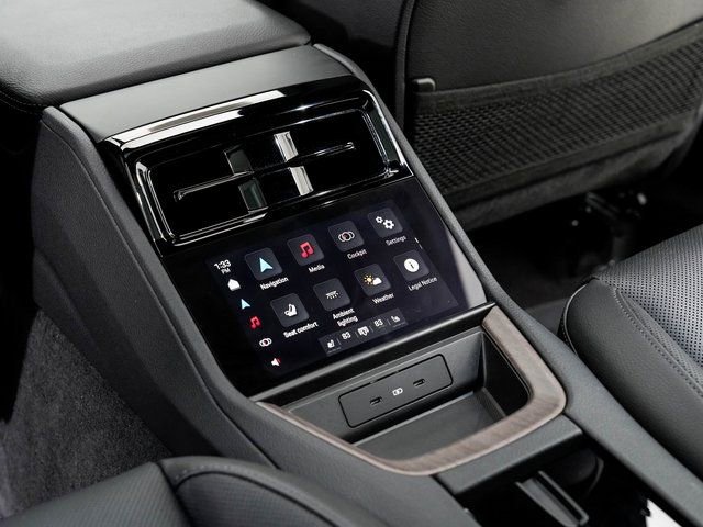 Certified 2025 Porsche Panamera 4 image 25