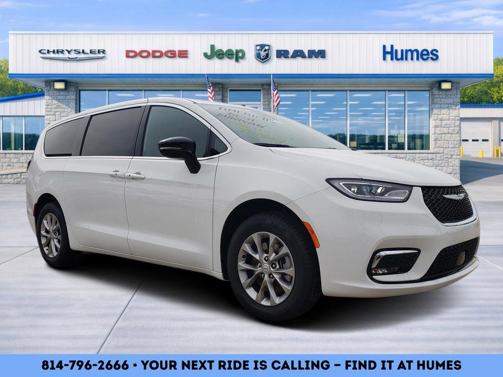 New 2026 Chrysler Pacifica Select AWD/4WD image 1