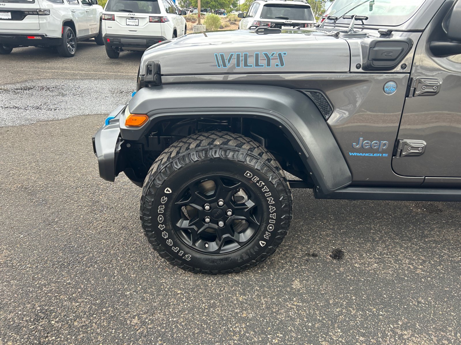 Used 2023 Jeep Wrangler Unlimited w/ 8.4" Radio Group AWD/4WD image 26