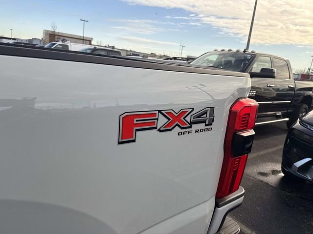 Certified 2025 Ford F250 Platinum w/ FX4 Off-Road Package image 15