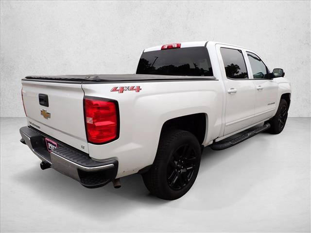 Used 2018 Chevrolet Silverado 1500 LT w/ LT Eassist Package AWD/4WD image 4