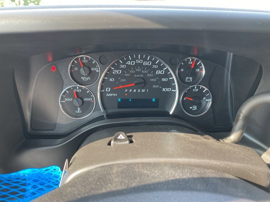 New 2025 Chevrolet Express 3500 w/ Driver Convenience Package RWD image 24