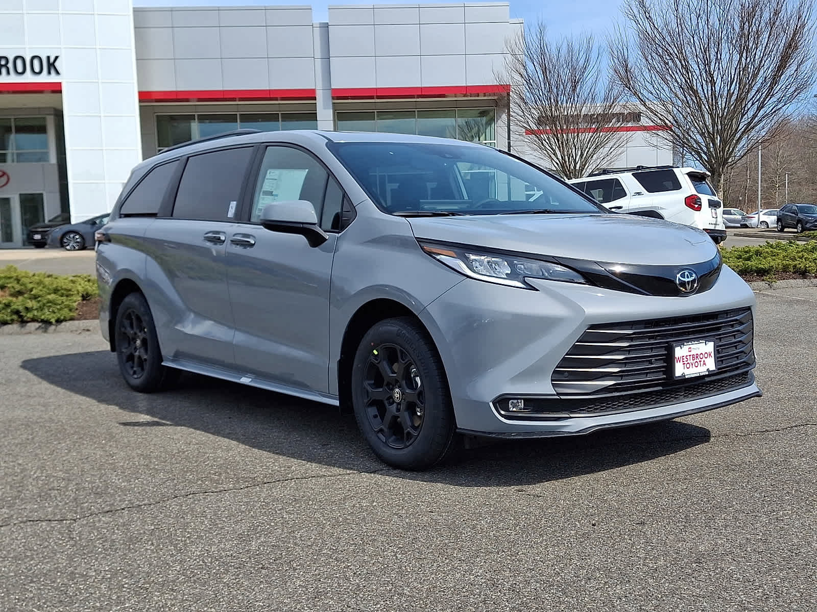 New 2026 Toyota Sienna XLE Woodland Edition image 2