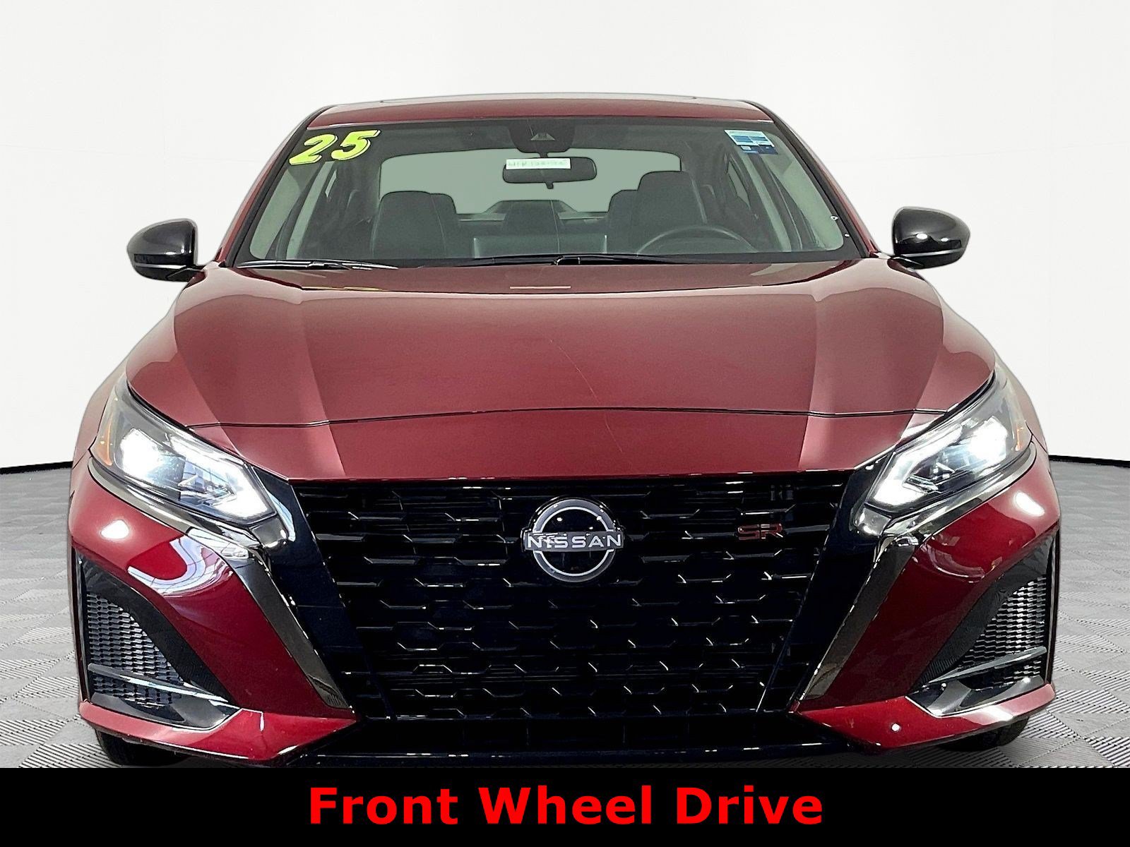 Certified 2025 Nissan Altima 2.5 SR w/ SR Premium Package FWD image 2