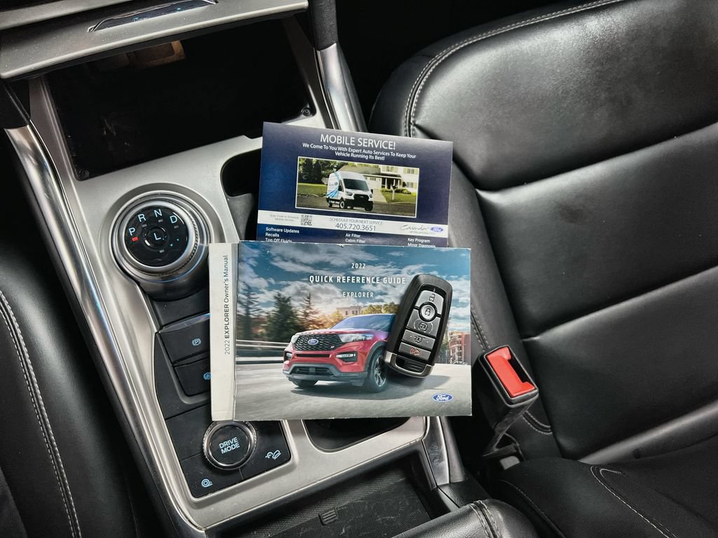 Certified 2022 Ford Explorer XLT w/ Equipment Group 202A AWD/4WD image 11