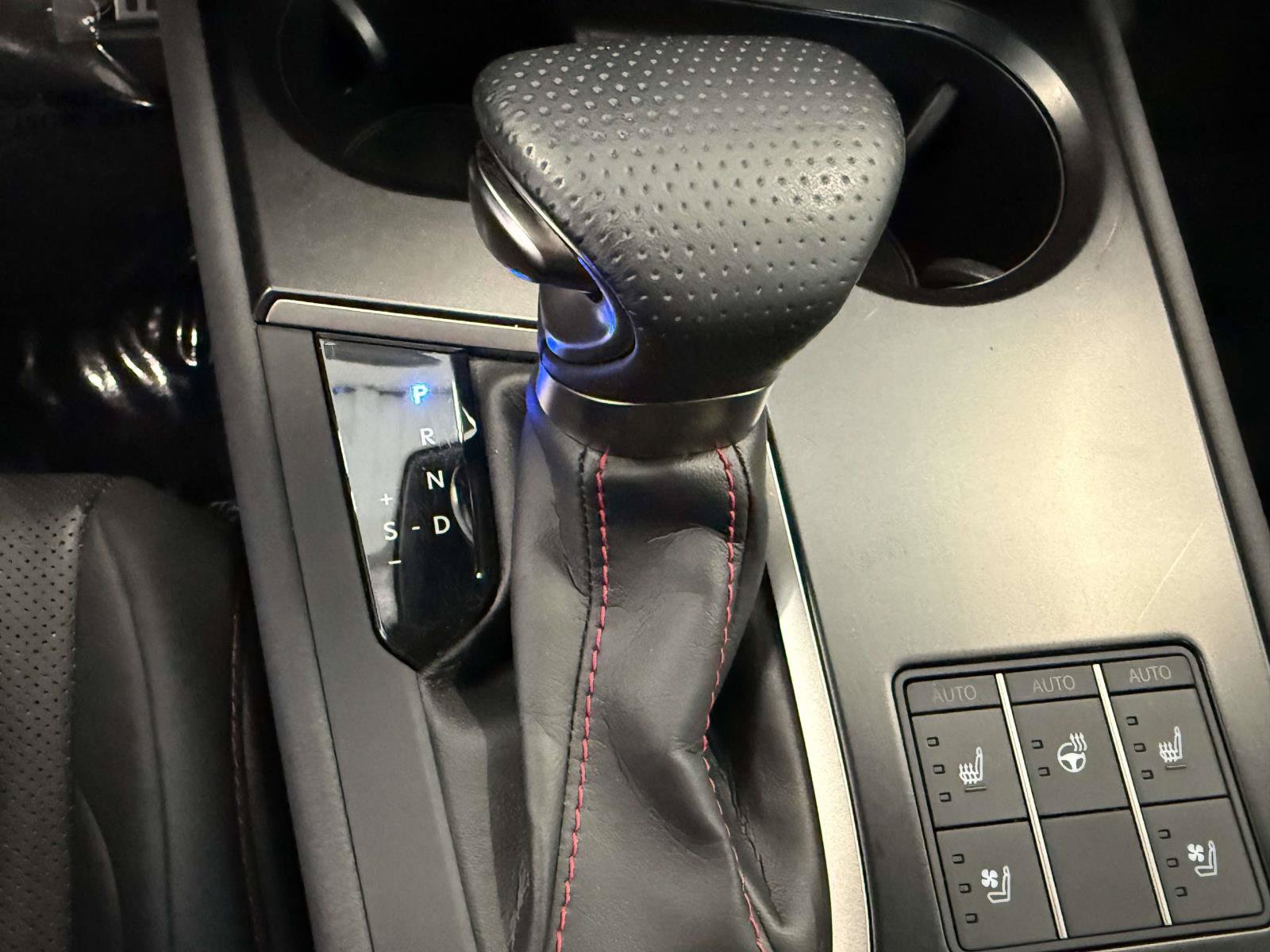 Used 2023 Lexus UX 250h F Sport AWD/4WD image 24