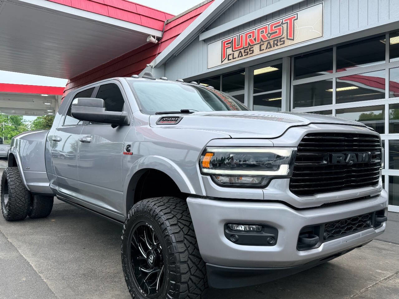 Used 2020 RAM 3500 Laramie AWD/4WD image 16