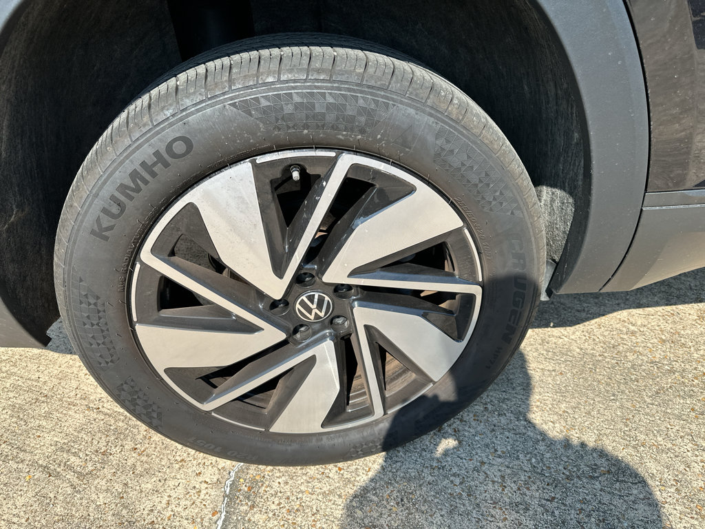 Used 2025 Volkswagen Atlas SE AWD/4WD image 9