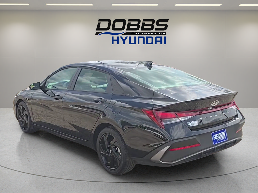 Certified 2026 Hyundai Elantra Sport FWD image 3