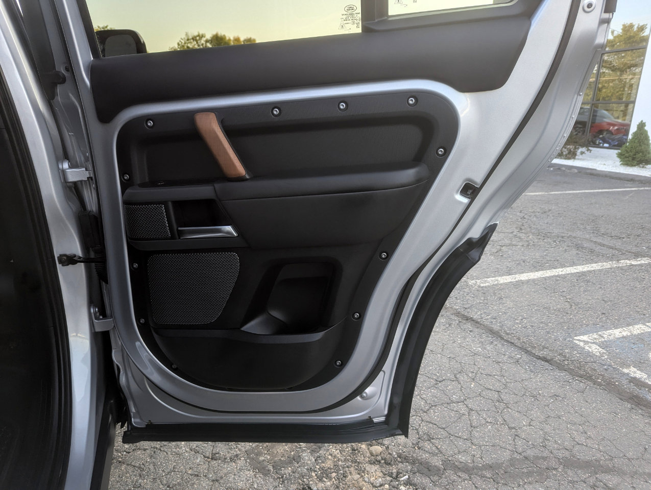 Used 2020 Land Rover Defender 110 X image 37