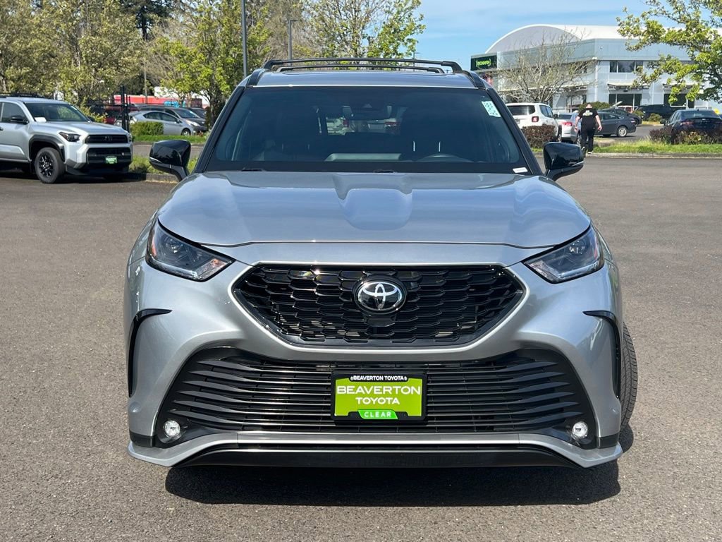 Certified 2024 Toyota Highlander XSE image 8