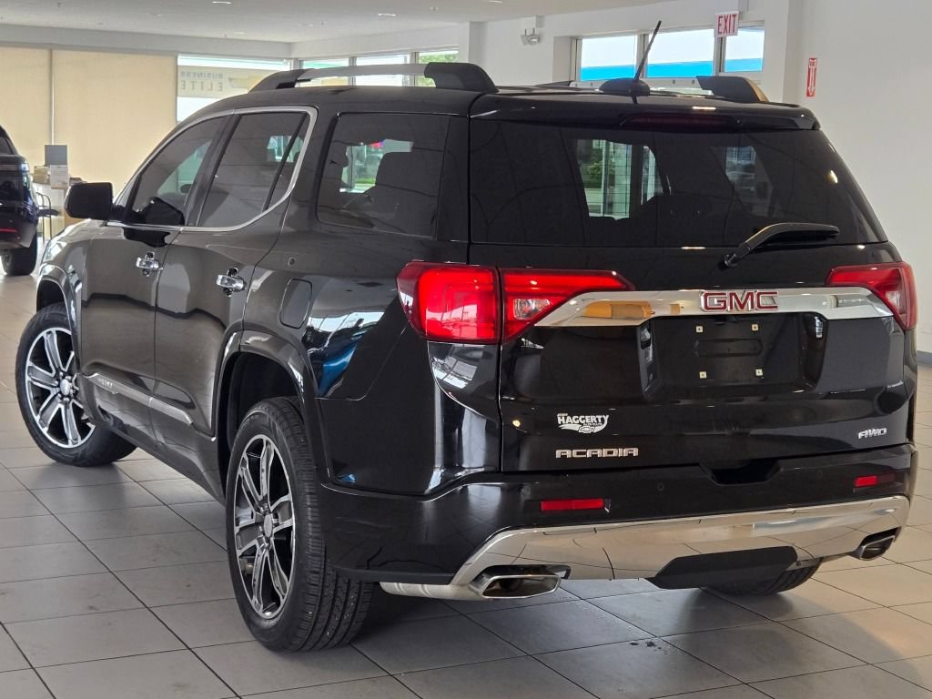 Certified 2018 GMC Acadia Denali w/ Technology Package AWD/4WD image 16