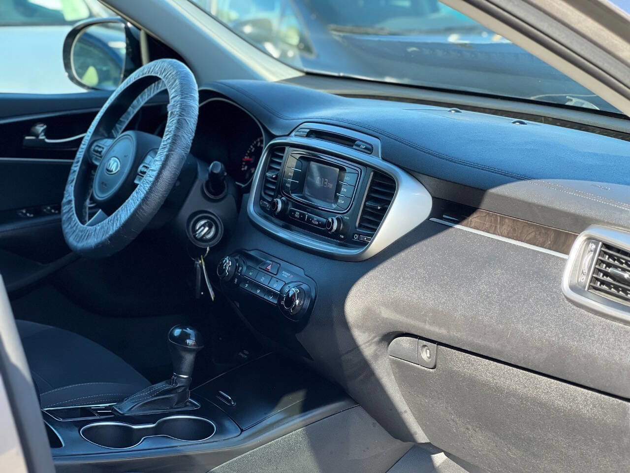 Used 2016 Kia Sorento LX 4dr SUV image 14