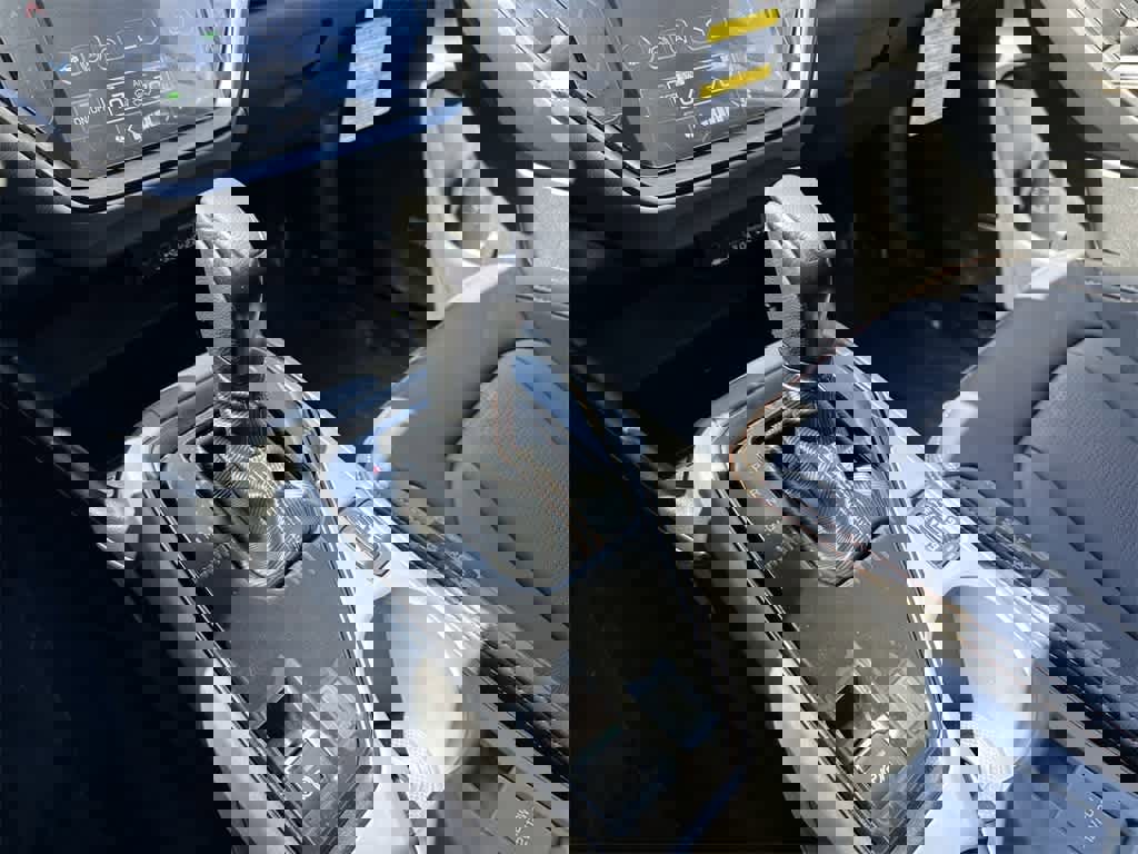 New 2025 Subaru Crosstrek 2.5i Limited w/ Crosstrek Mirror Package image 18