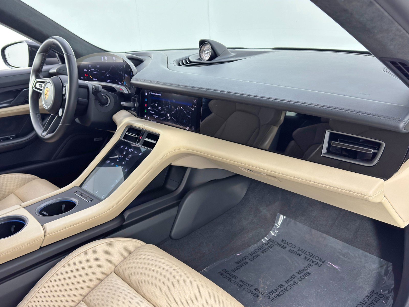 Used 2020 Porsche Taycan Turbo image 15