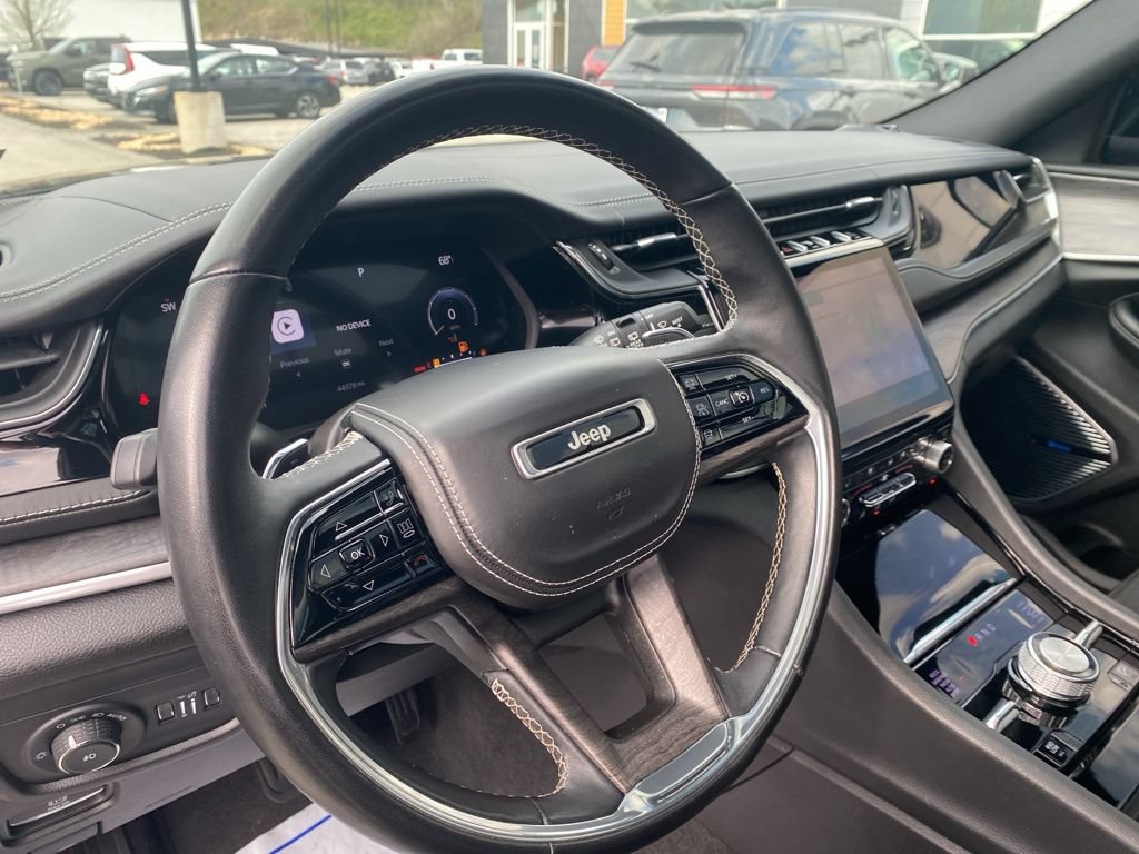 Used 2022 Jeep Grand Cherokee Overland AWD/4WD image 22