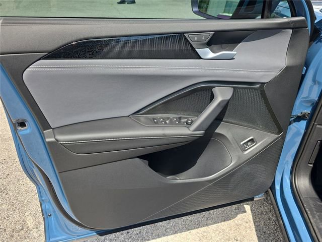 New 2026 Volkswagen Tiguan SE image 12