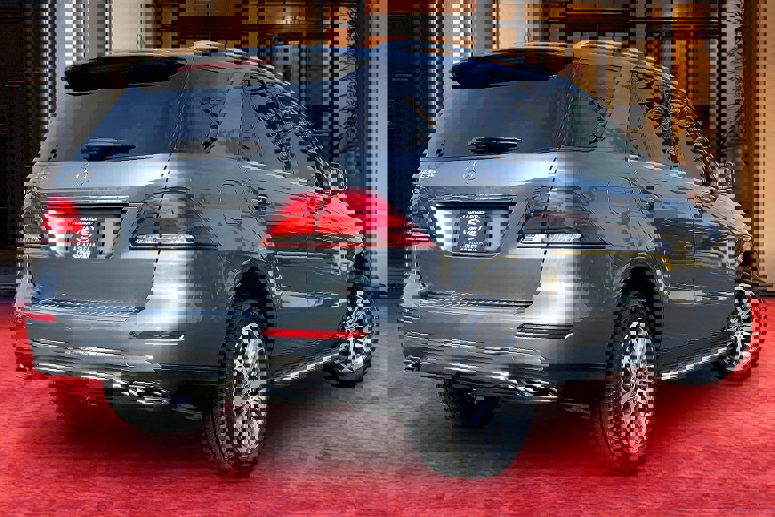 Used 2018 Mercedes-Benz GLE 350 w/ Premium 1 Package image 12