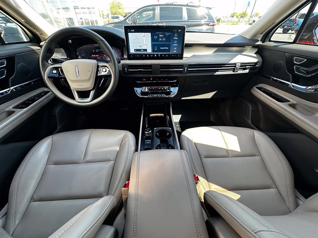 Used 2024 Lincoln Corsair FWD image 13