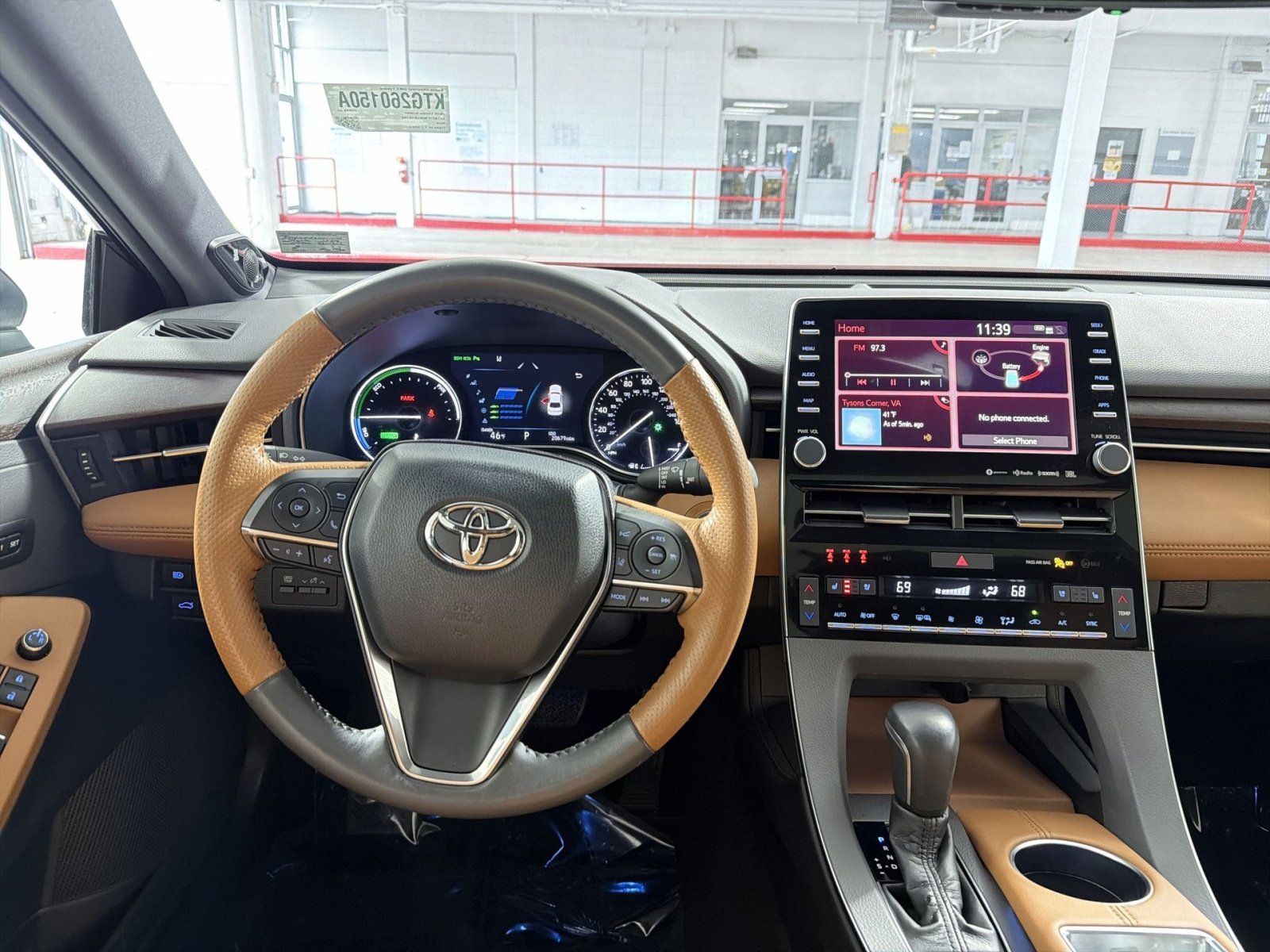 Used 2019 Toyota Avalon Limited w/ Advanced Safety Package image 16